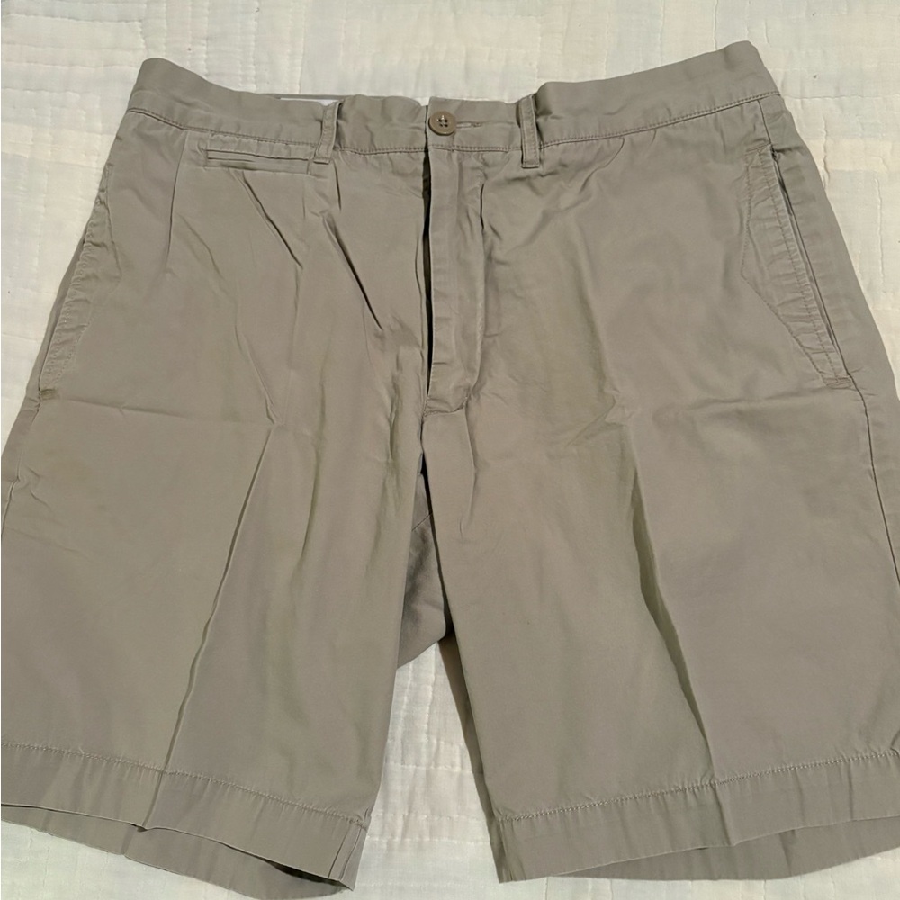 Grayers Men's Tan Flat Front Shorts